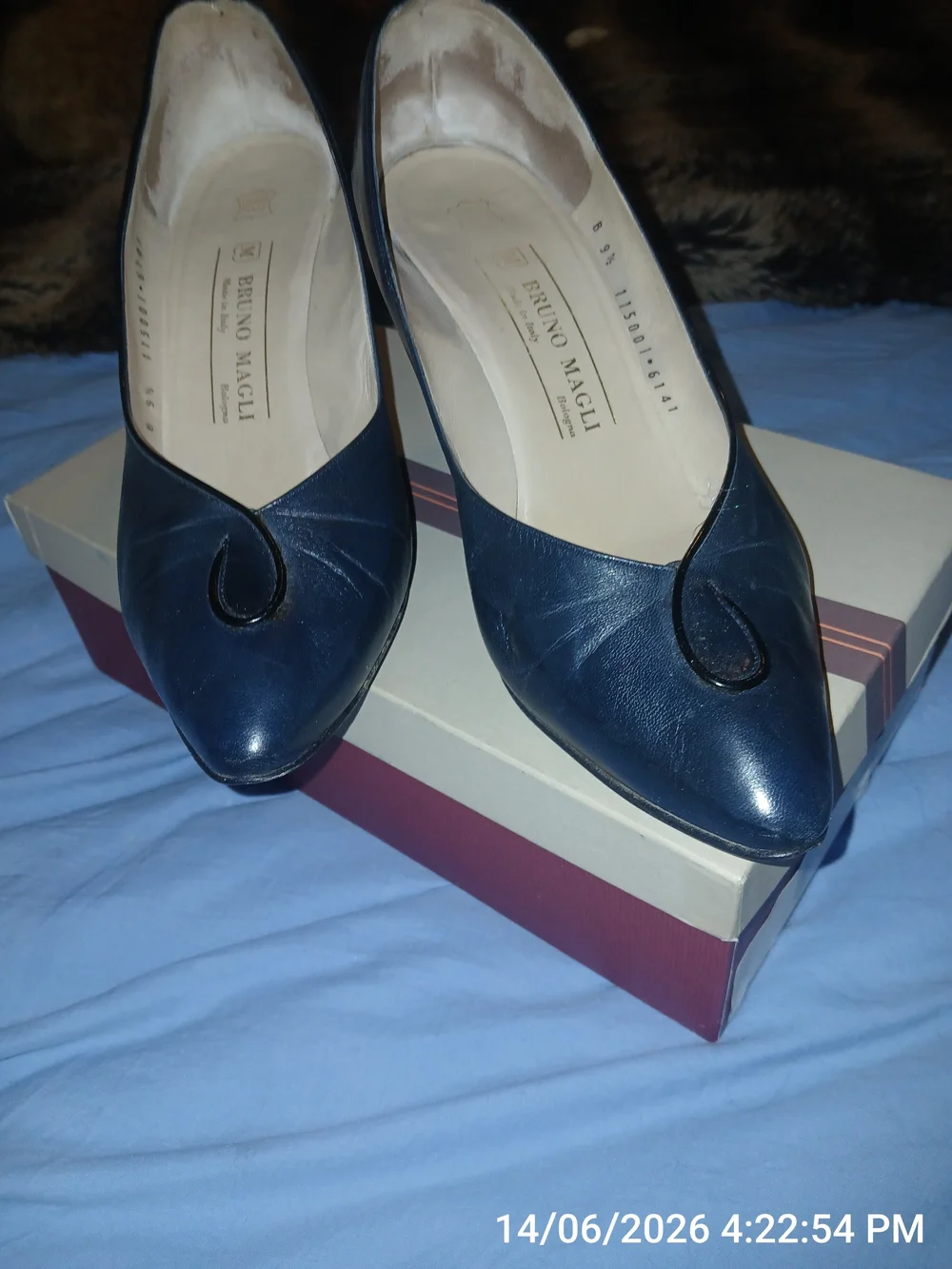 Vintage Bruno Magli Classic Women's Blue Leather Pointed-Toe Pumps